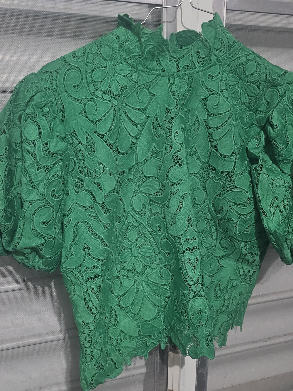 Green Lace Puff-Sleeve Women's Top